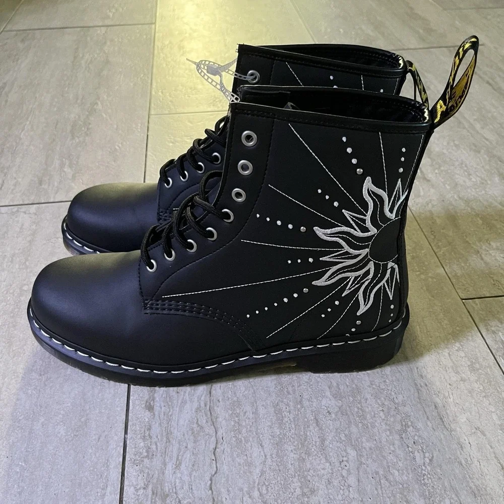 Dr. Martens 1460 Solar Flare Boots Mens Size 12 Black Leather Sun Embroidered